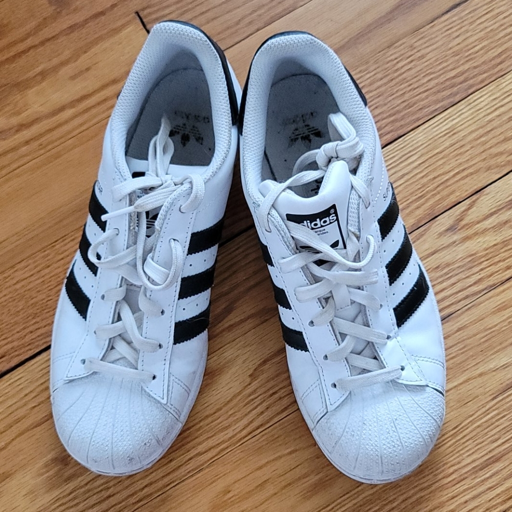 Adidas shoes. Size 6